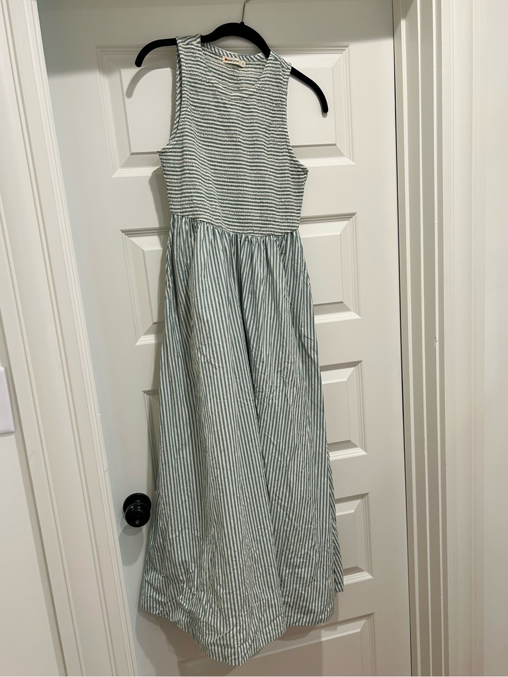 Marine Layer Darcy Smocked Poplin Pima Cotton - Picture 3 of 7